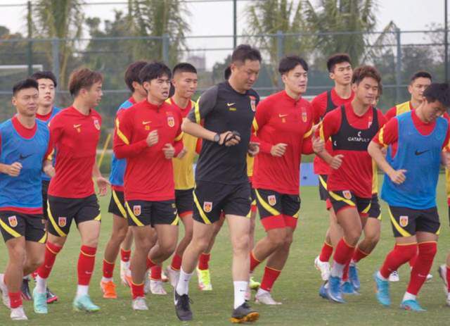莱比锡体育总监施罗德在接受《图片报》的采访时表示，前锋维尔纳会在冬窗留队。